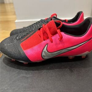 Nike Phantom Venom Cleats - Black and Red